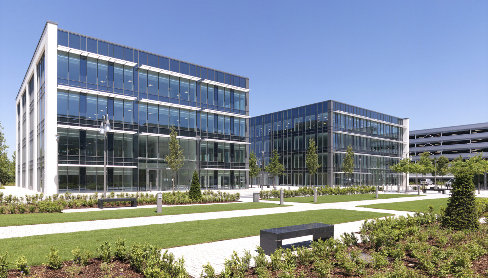 0562-Headquarters-Complex-Farnborough-Business-Park_3